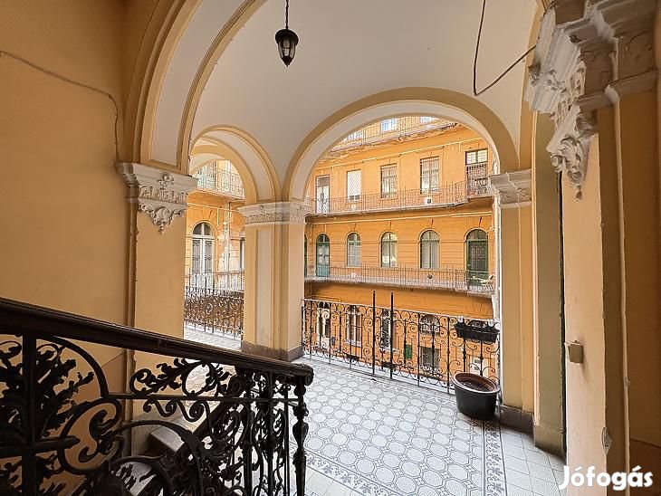 Eladó lakás - Budapest VI. kerület, Podmaniczky utca