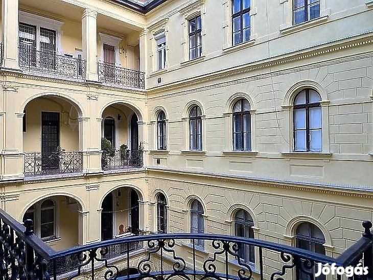 Eladó lakás - Budapest VI. kerület, Vörösmarty utca