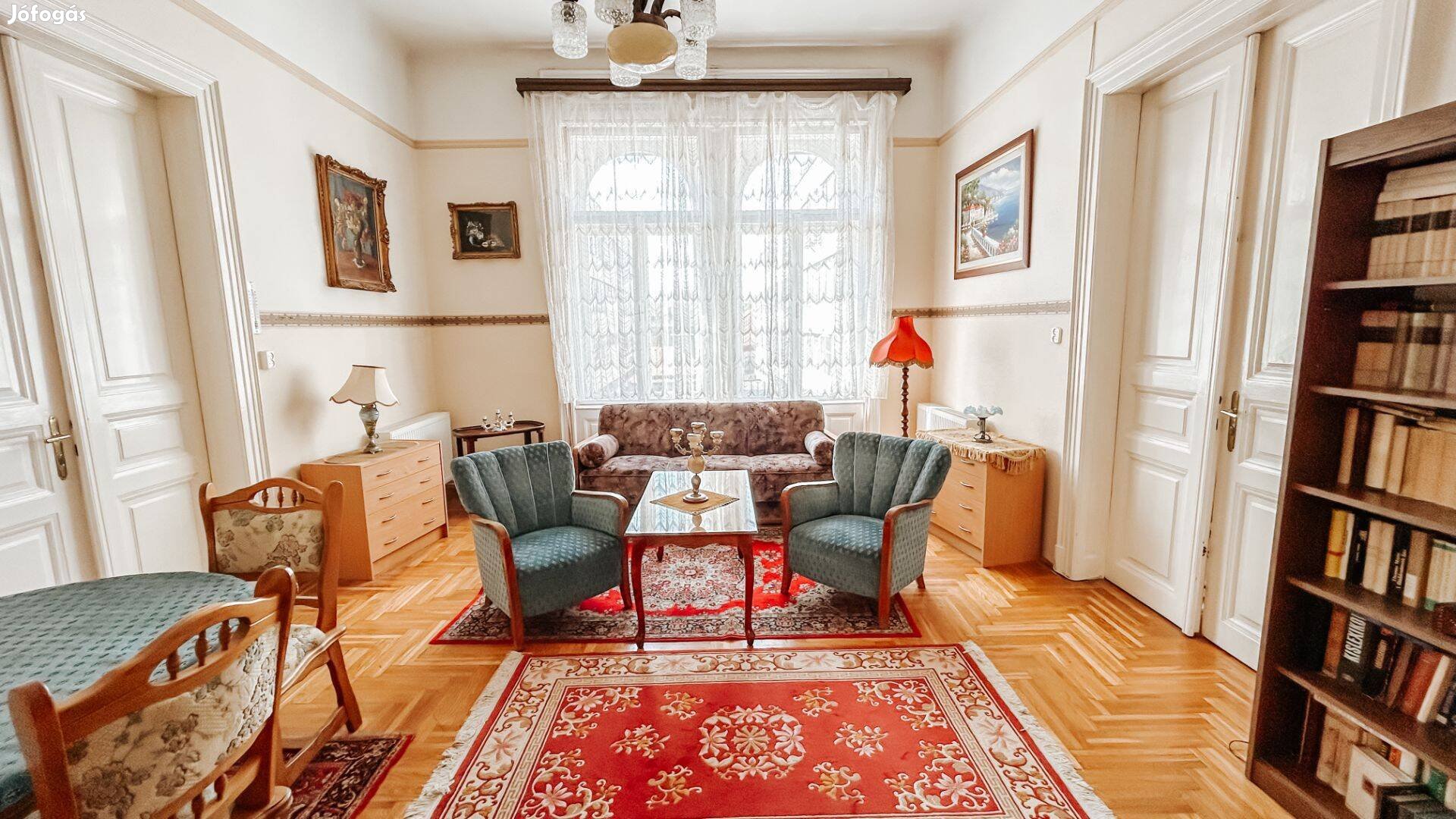 Eladó lakás a 7. kerületben, airbnb megengedett a házban