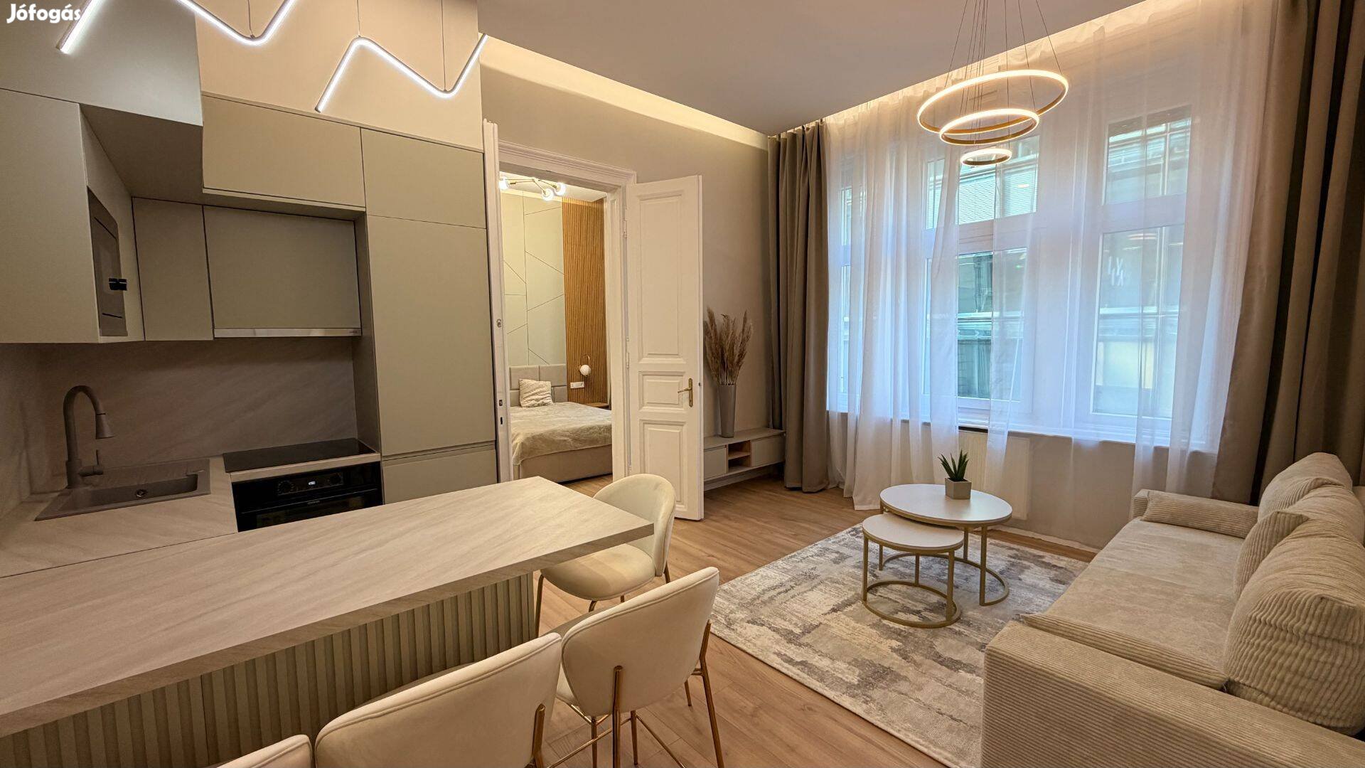 Eladó lakás a Belső 6. kerületben