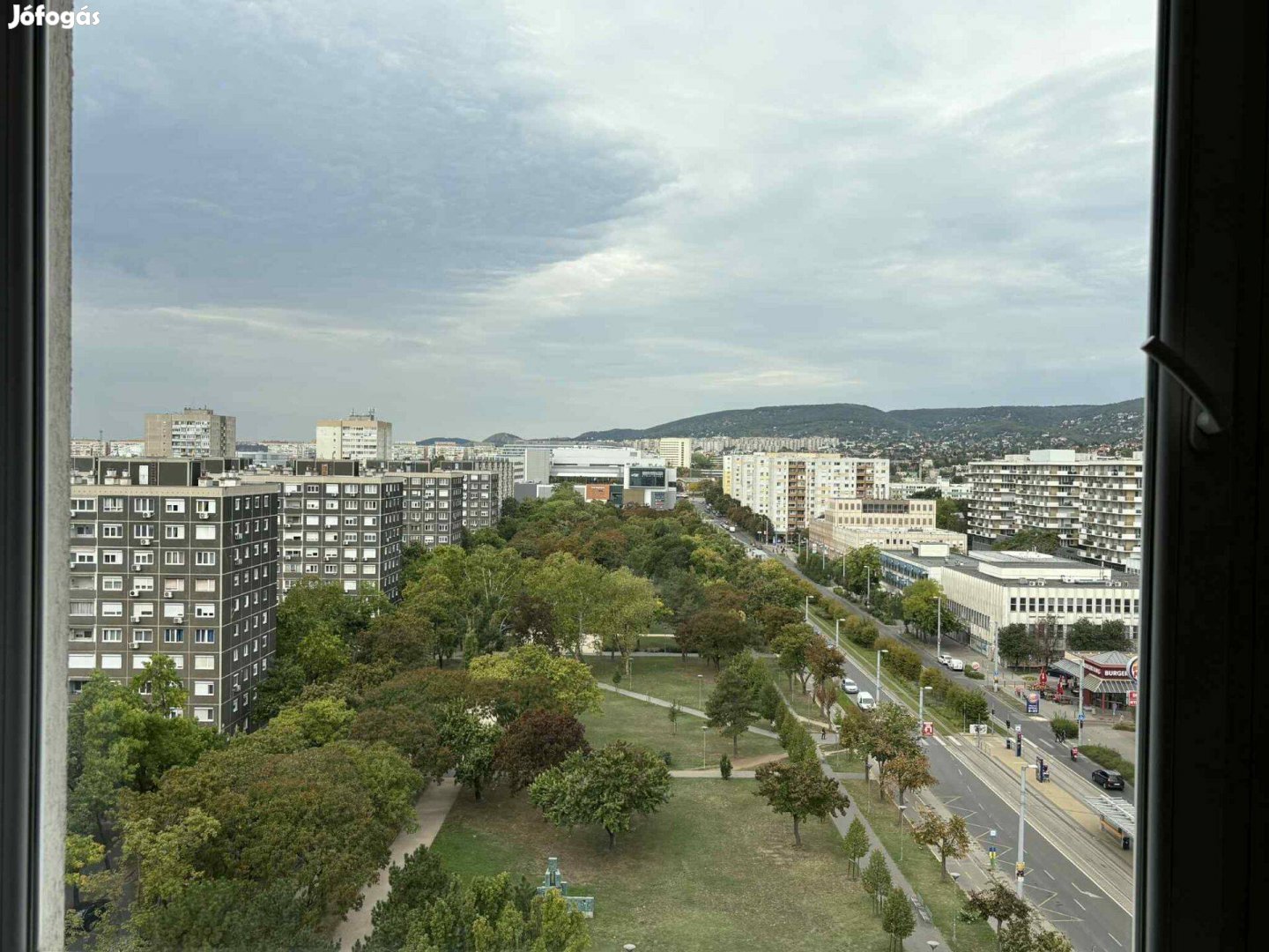 Eladó lakás a Bikás Parknál