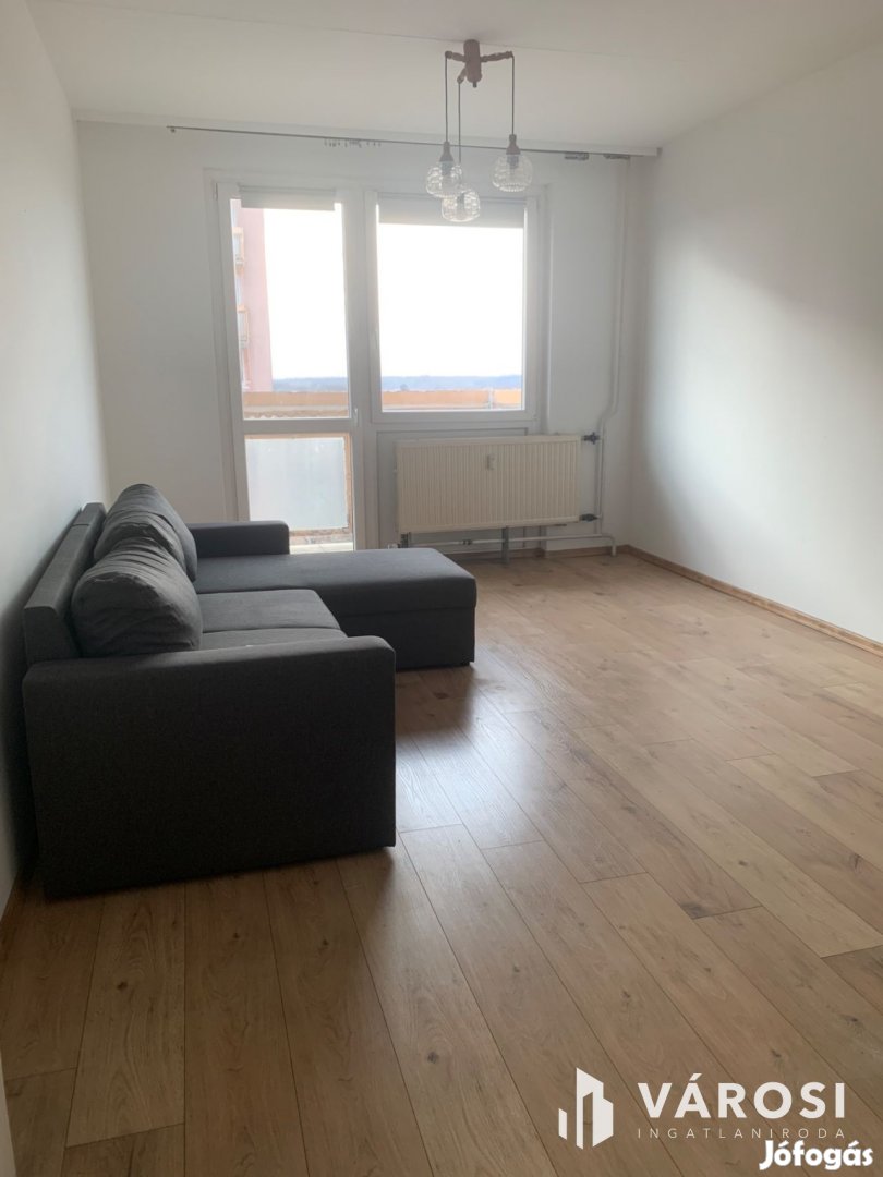 Eladó lakás kiváló helyen , az Agrár Egyetemmel szemben