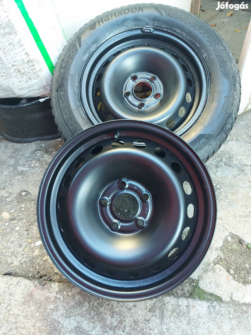 Eladó lemezfelni 16" 5x114.3 215/65 r16 téli Gumikkal kadjar, Qashqai