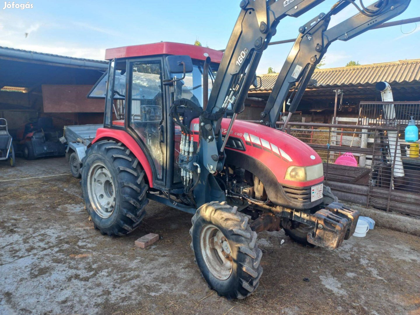 Eladó lgw donfeng homlokrakodós traktor