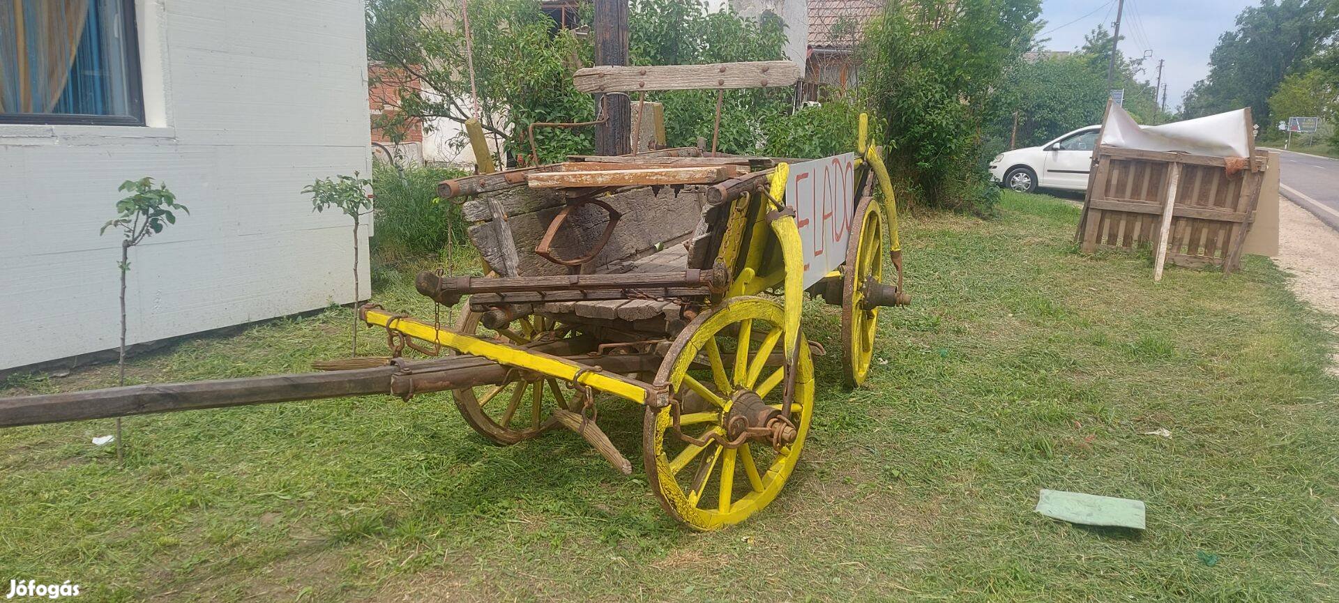 Elado lőcsös kocsi minden tartozékával