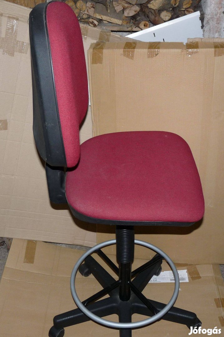Eladó magas ülőlapos, nagy teherbírású forgószékek
