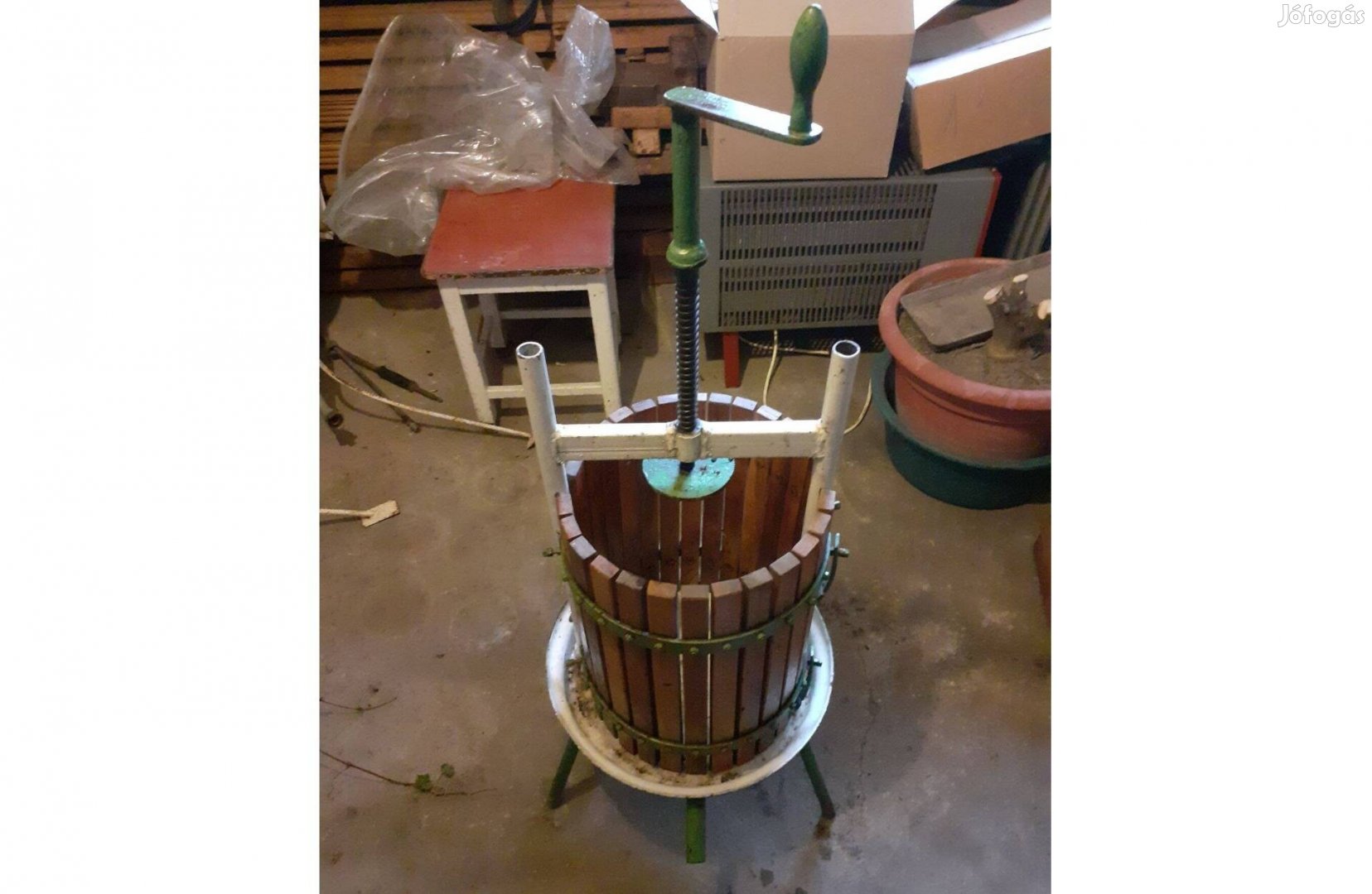 Eladó mechanikus szőlőprés 50 liter