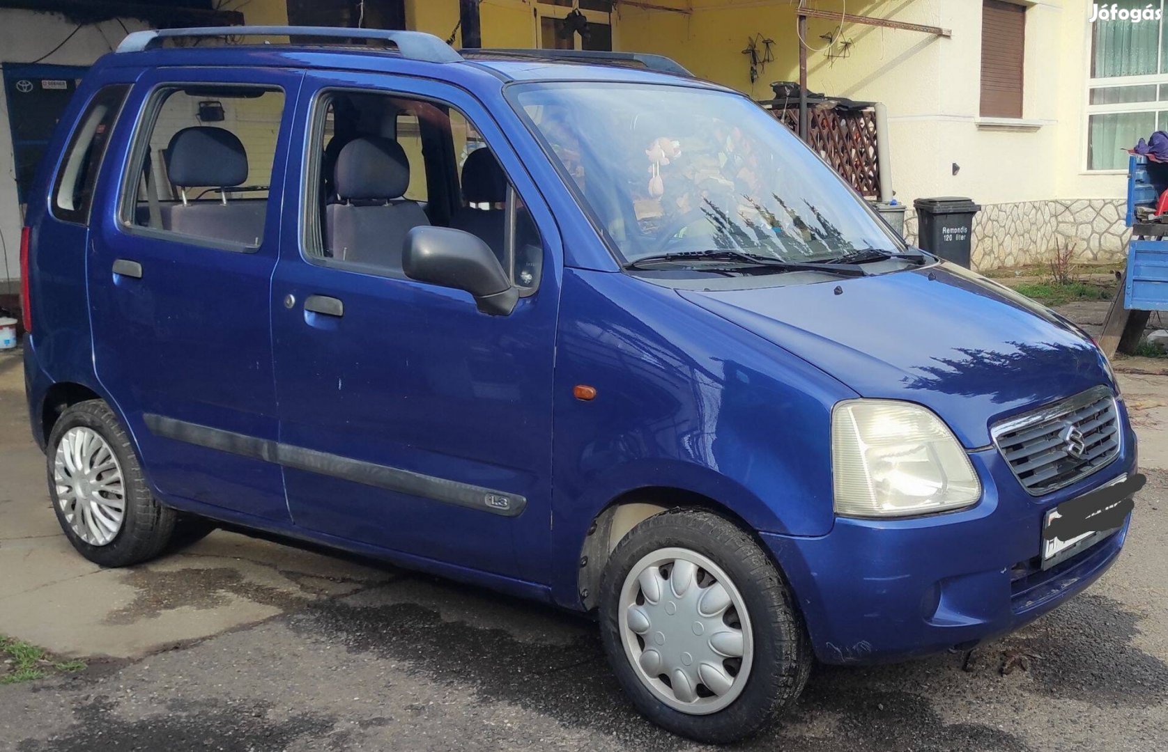 Eladó megkímélt autó