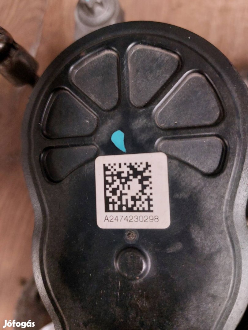 Eladó mercedes b180cdi w247 hátsó elektromos féknyereg és