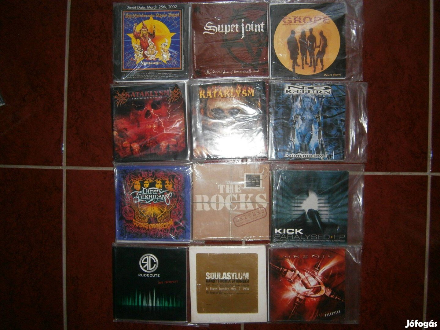 Elado metal cd lemezek