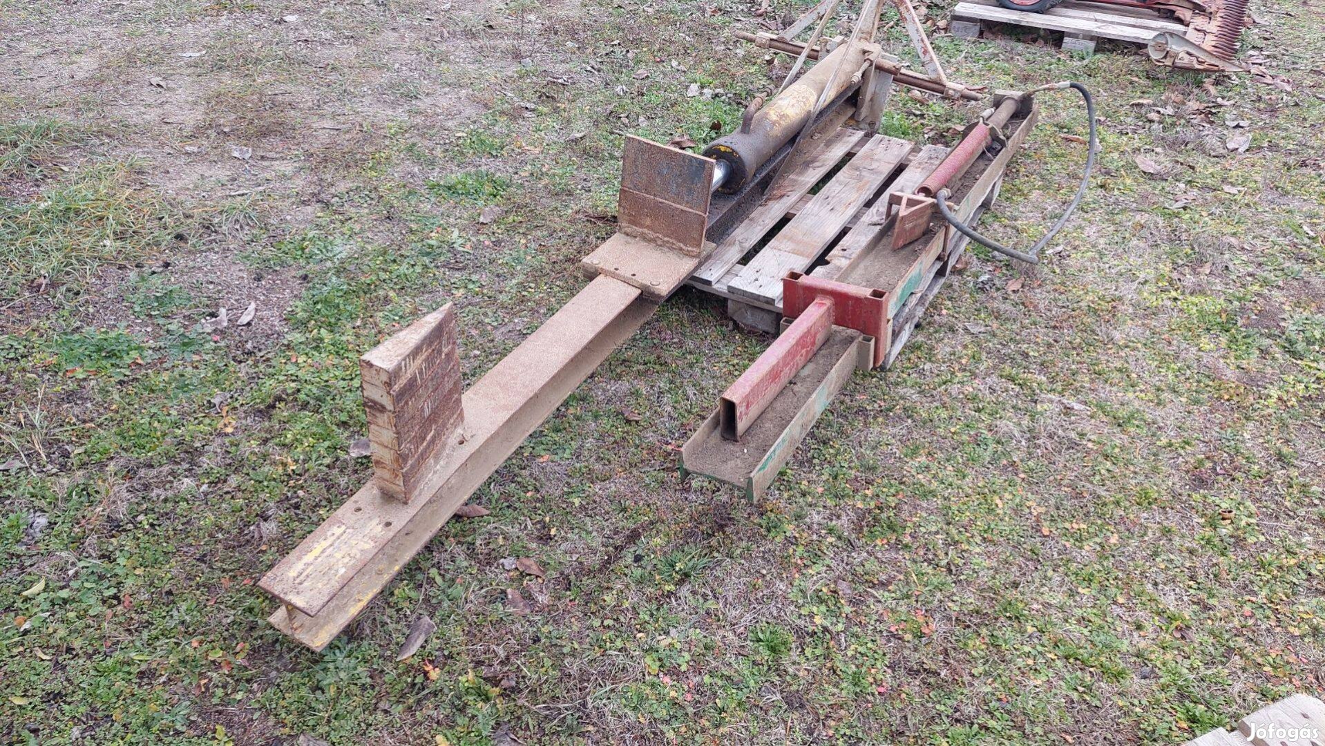 Eladó méterfa hasító hidraulikus fahasító