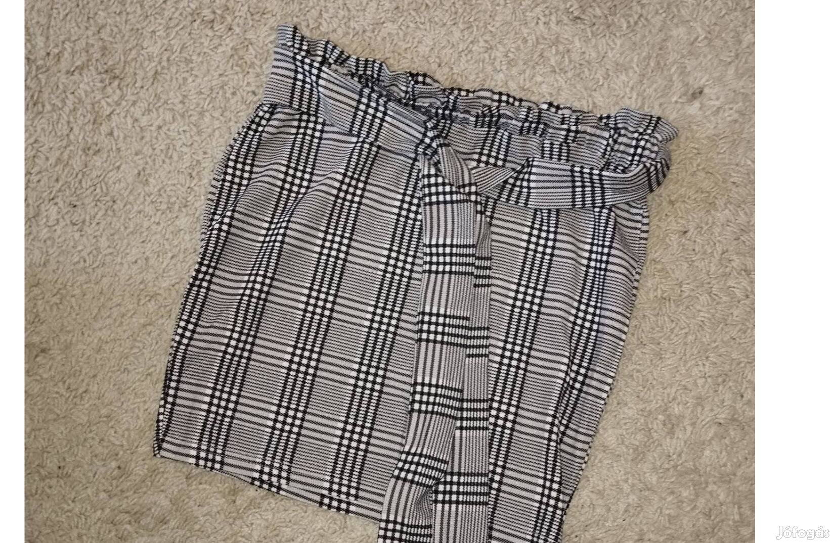 Eladó mintás szoknya