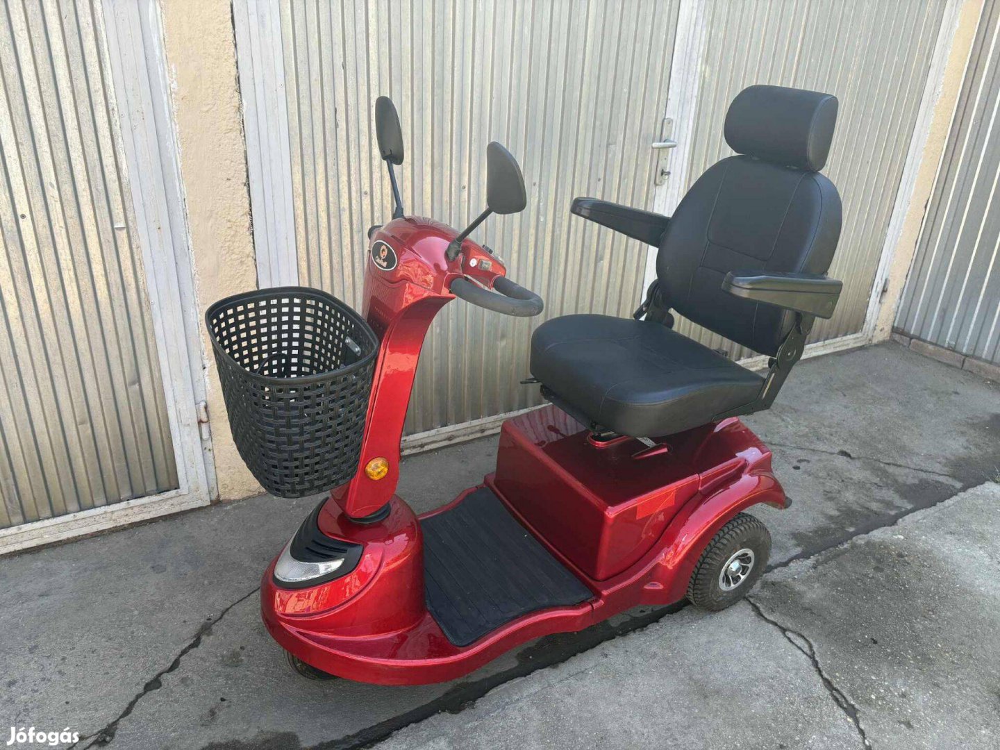 Eladó moped új akkumulátorral 2023-mas