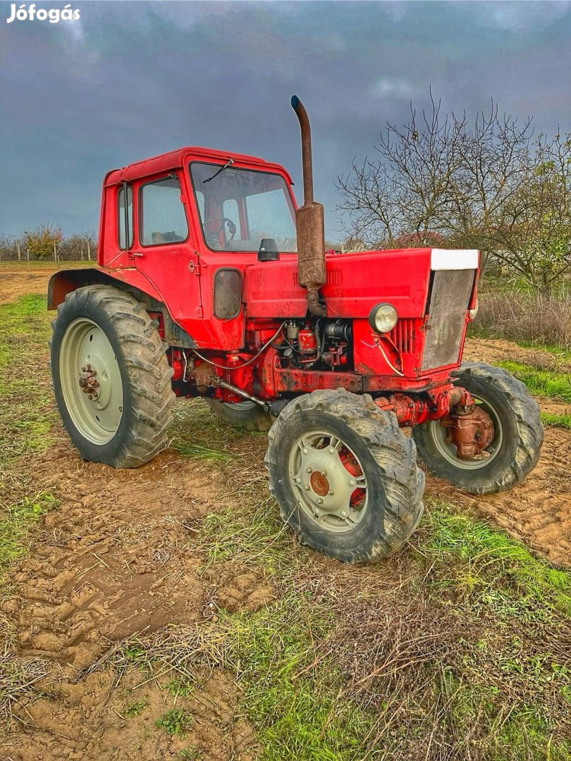 Eladó mtz 82 piros rendszámos 