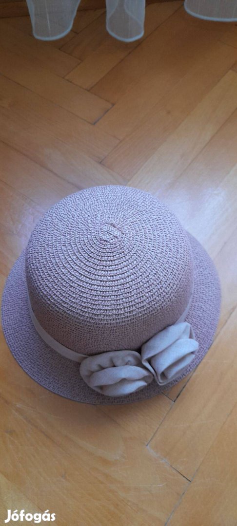Eladó nagyon csinos,új nyári női kalap