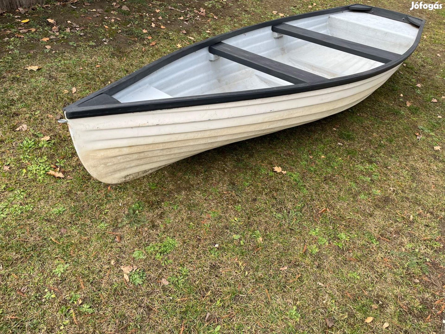 Eladó nagyon jó állapotú balatoni leveles műanyag csónak horgászcsónak