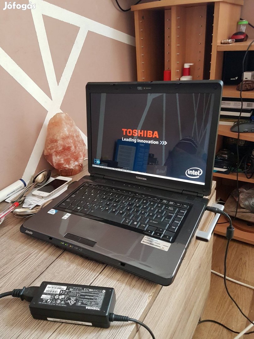 Eladó nagyon szép állapoú Toshiba L300 Laptop 