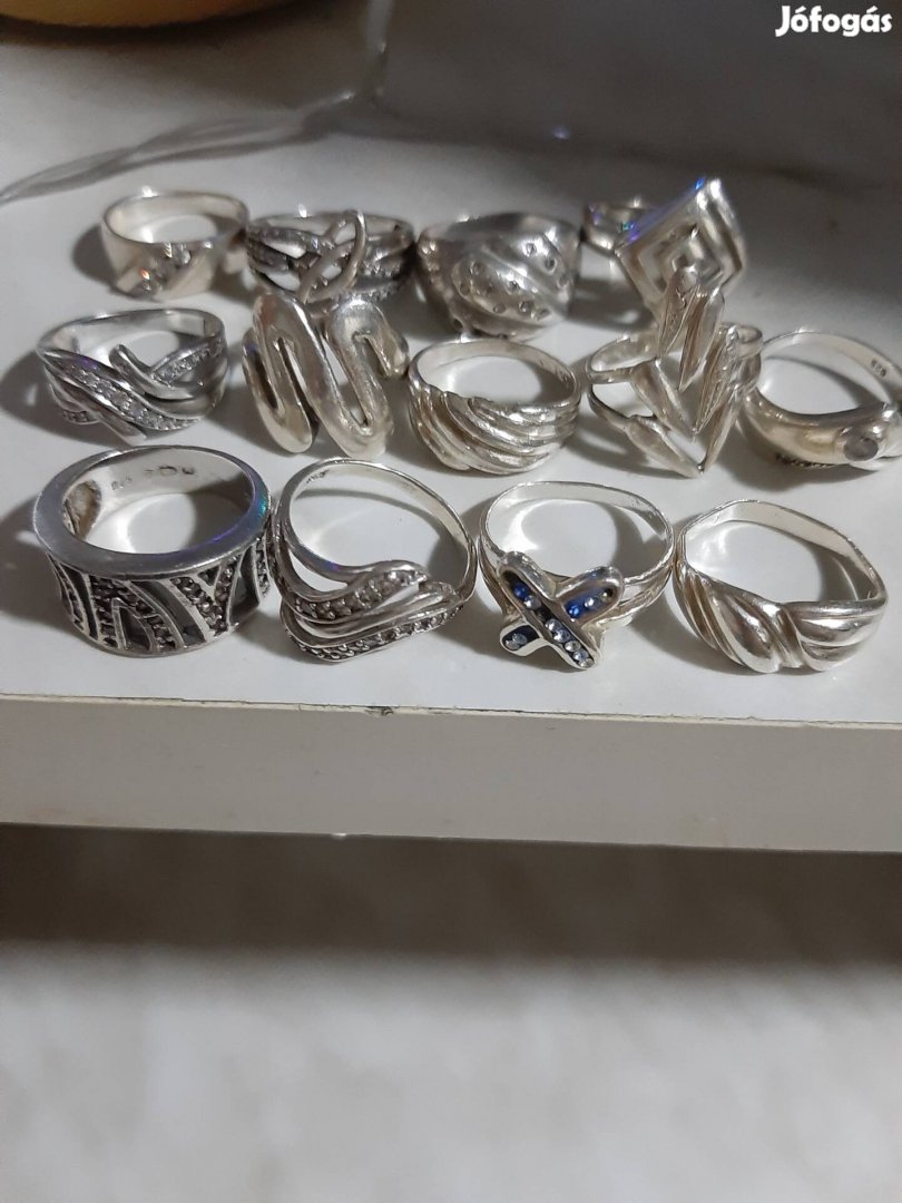 Eladó nagyon szép ezüst gyűrűk