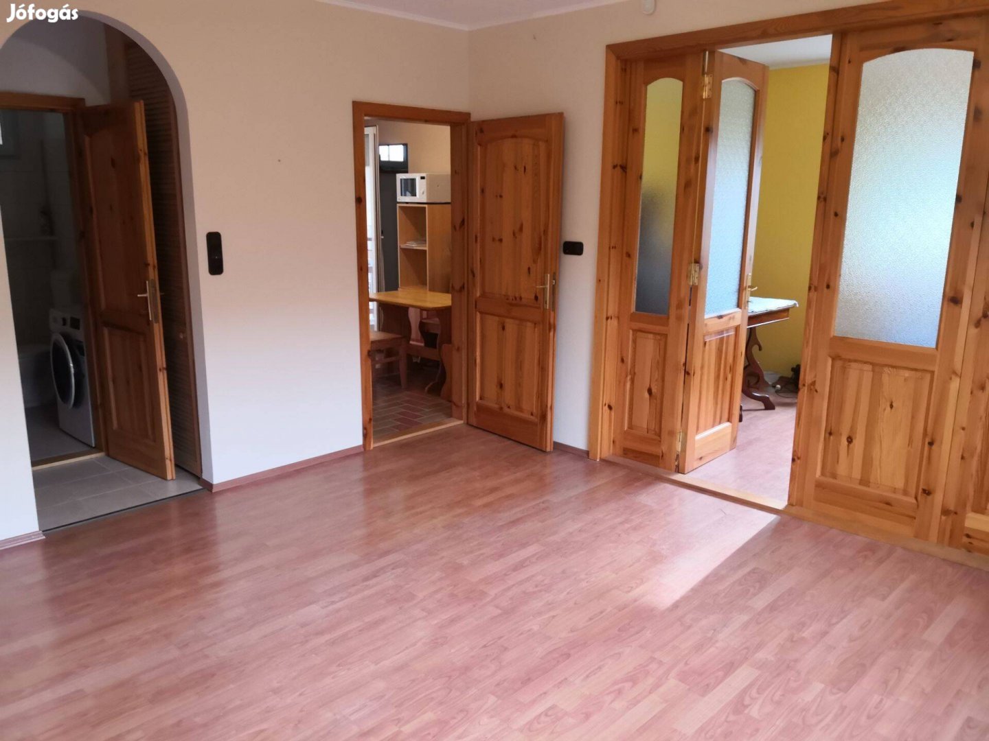 Eladó nappali3 szobás, azonnal költözhető családi ház