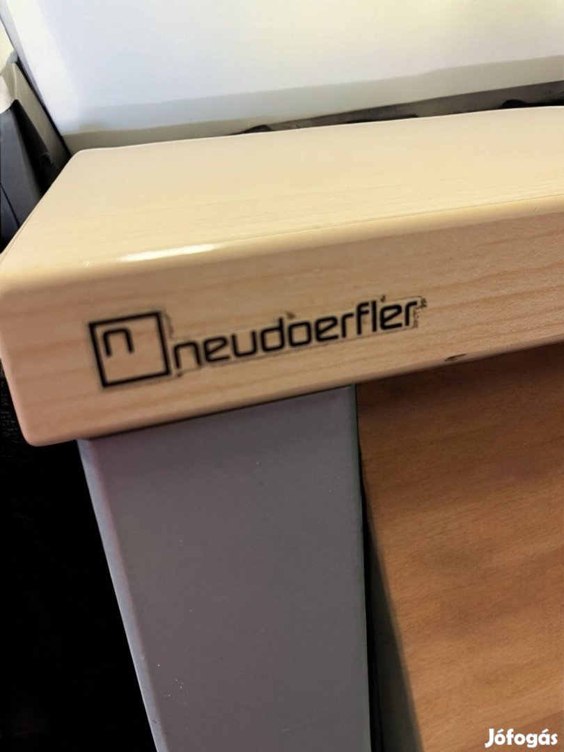 Eladó neudoerfler irodai asztal