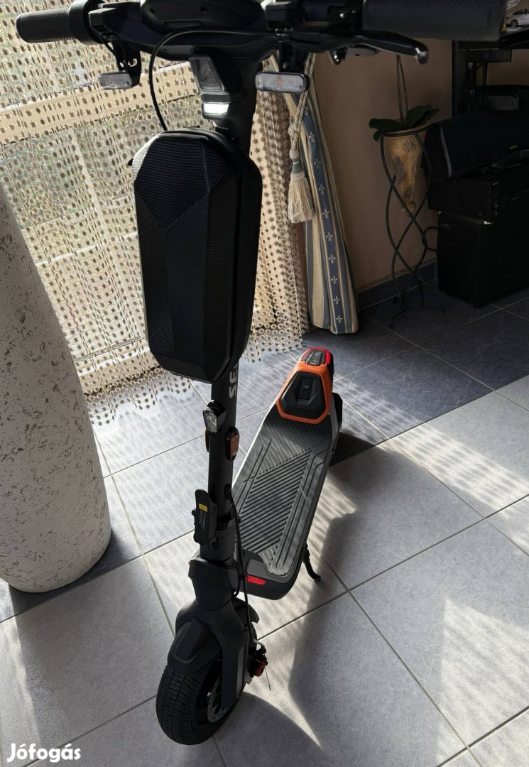 Elado ninebot segway p65 elektromos roller