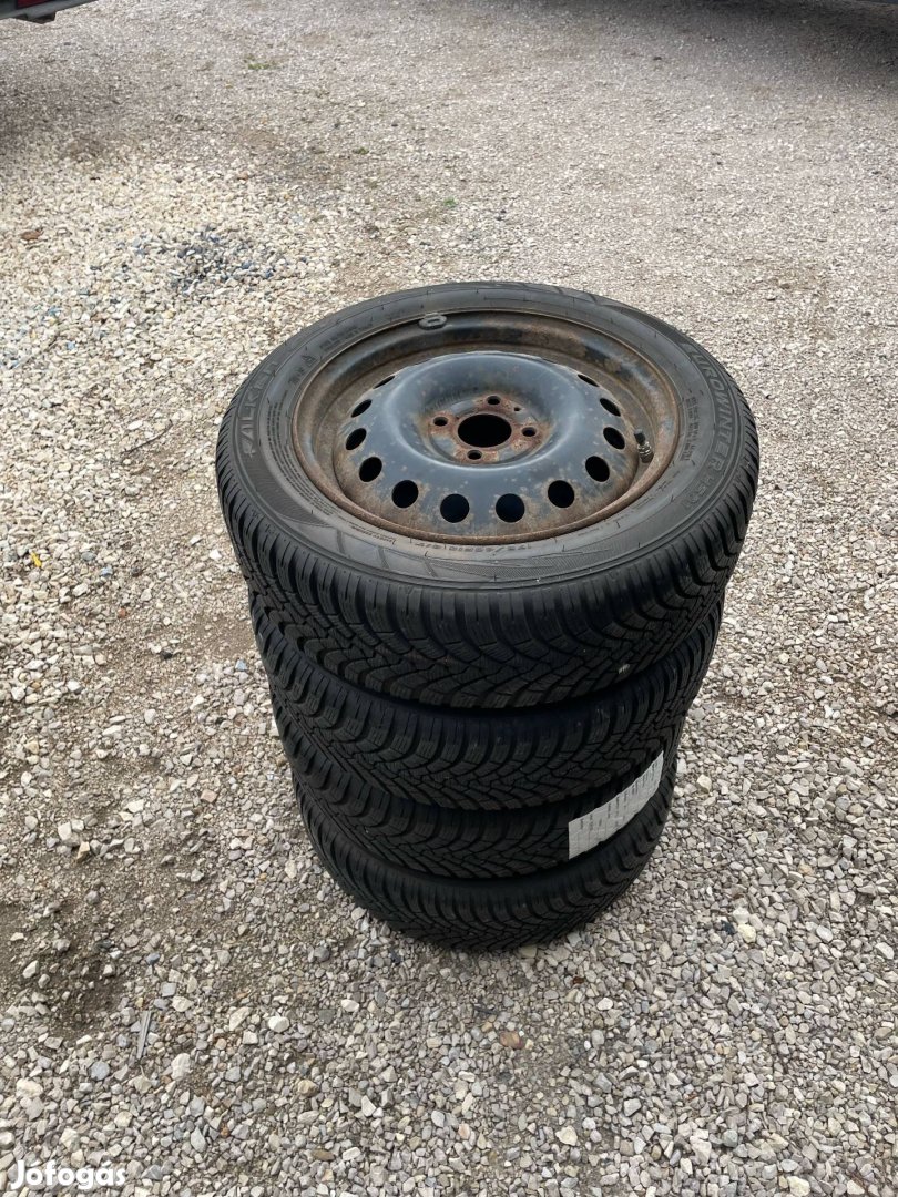 Eladó nissan micra 4x100 r15 felni garnitúra