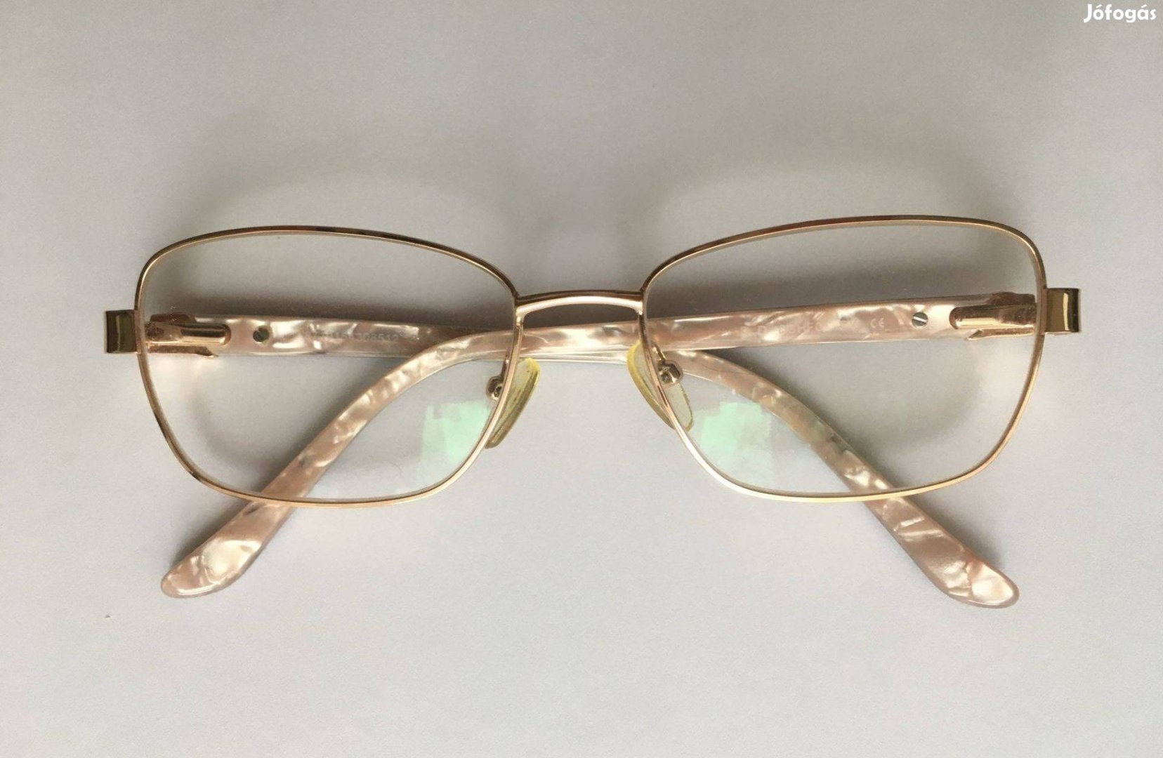 Eladó női szemüveg keret