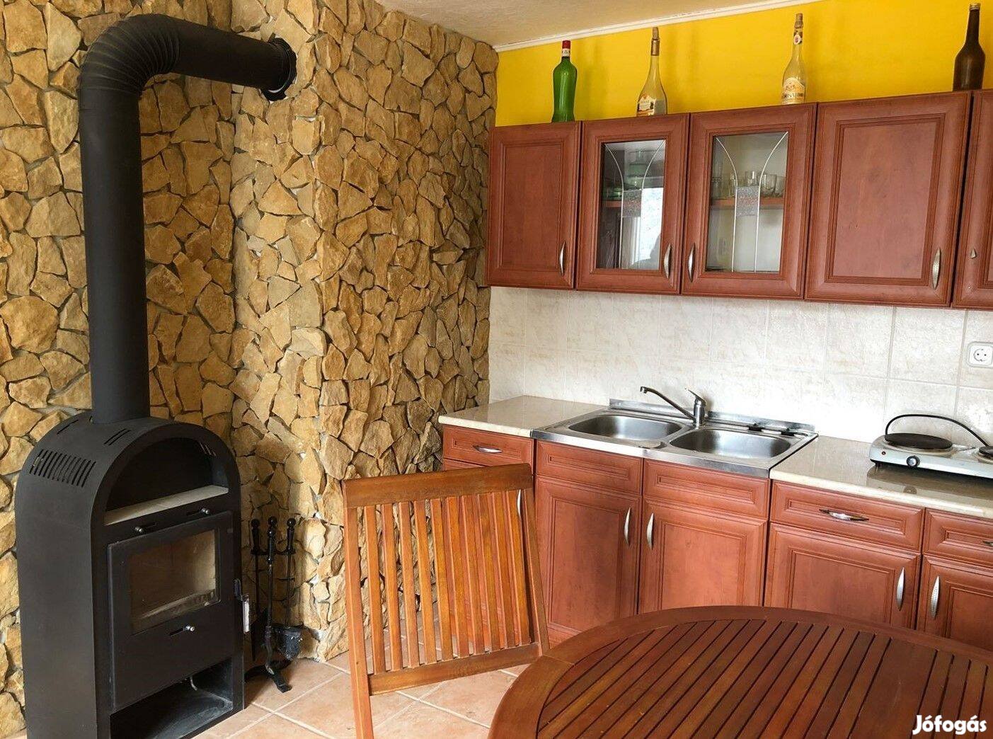 Eladó nyaraló a Vértesben