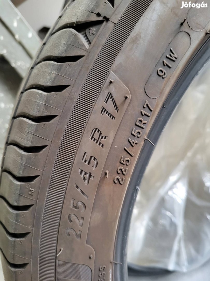 Eladó nyári gumi - Michelin primacy 4 - 225/45 R17 91W típus 