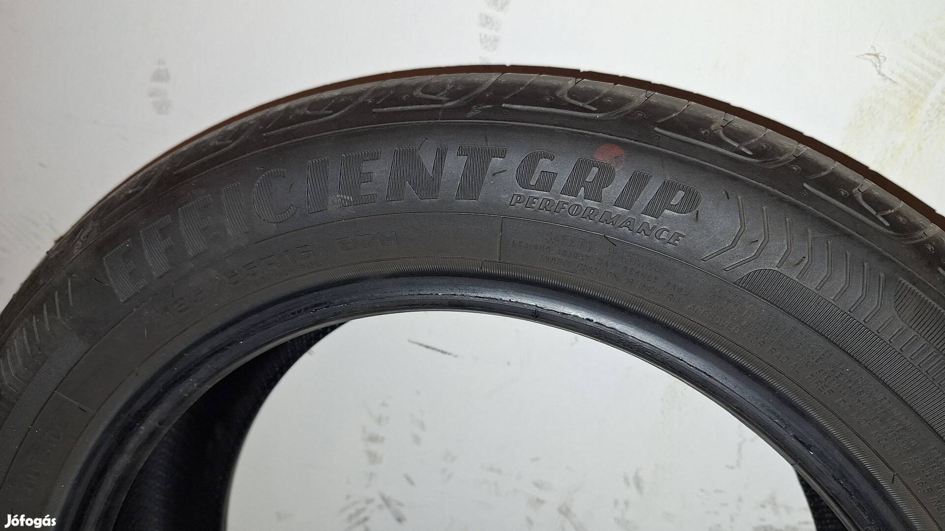 Eladó nyári gumi szett