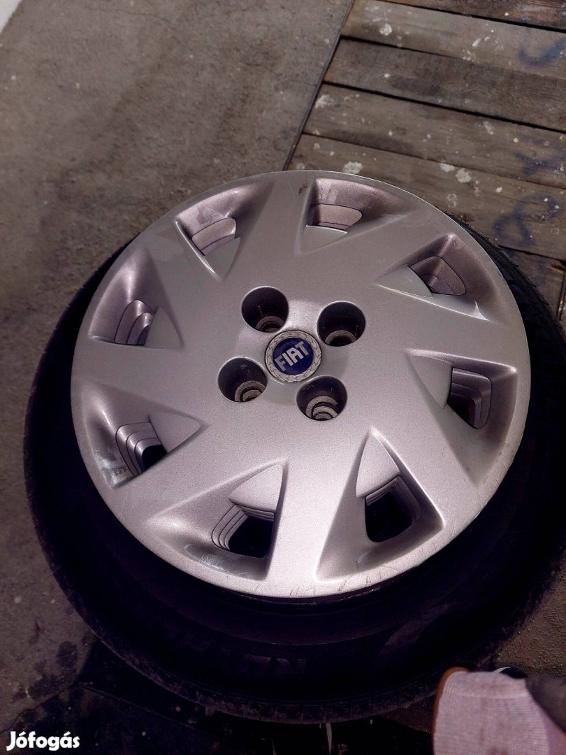 Eladó nyárigumi garnitúra