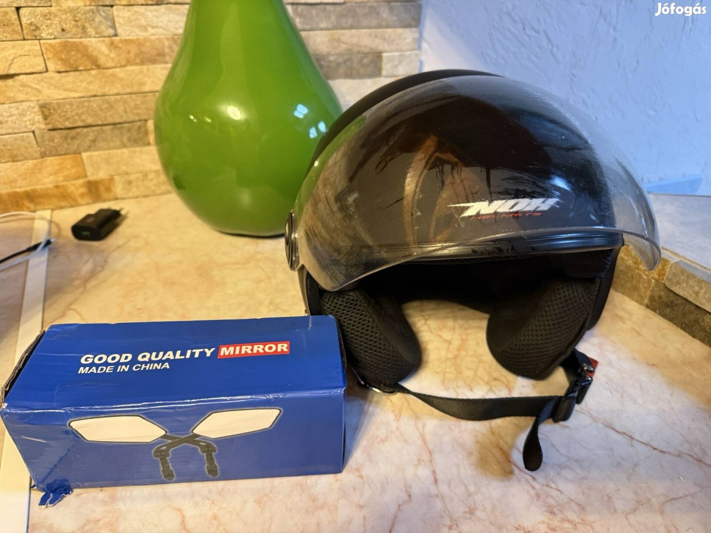 Elado nyitott vespa stil mat fekete sisak