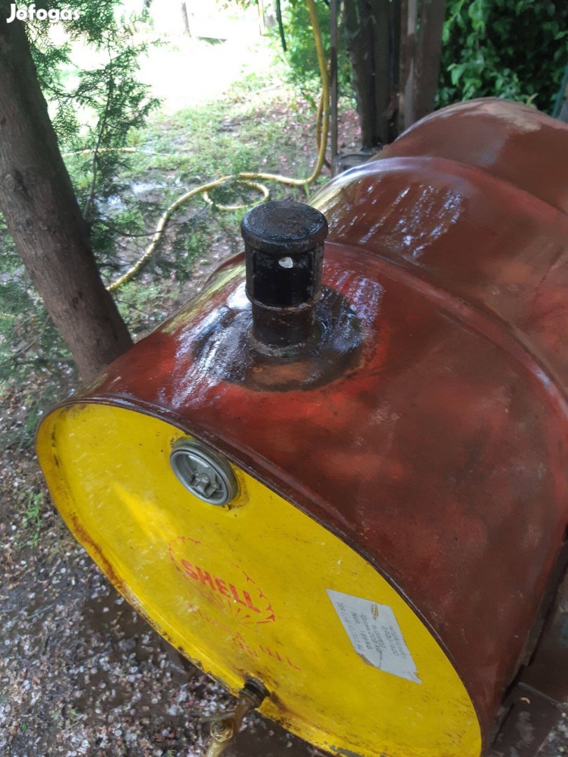 Eladó olajtároló hordó