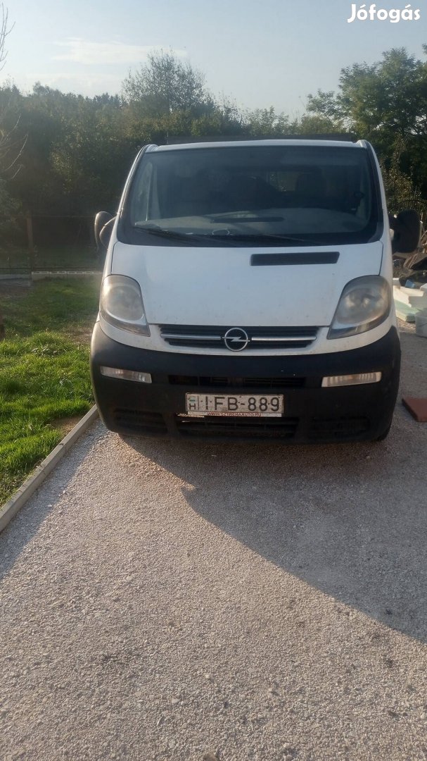 Eladó opel vivaro 