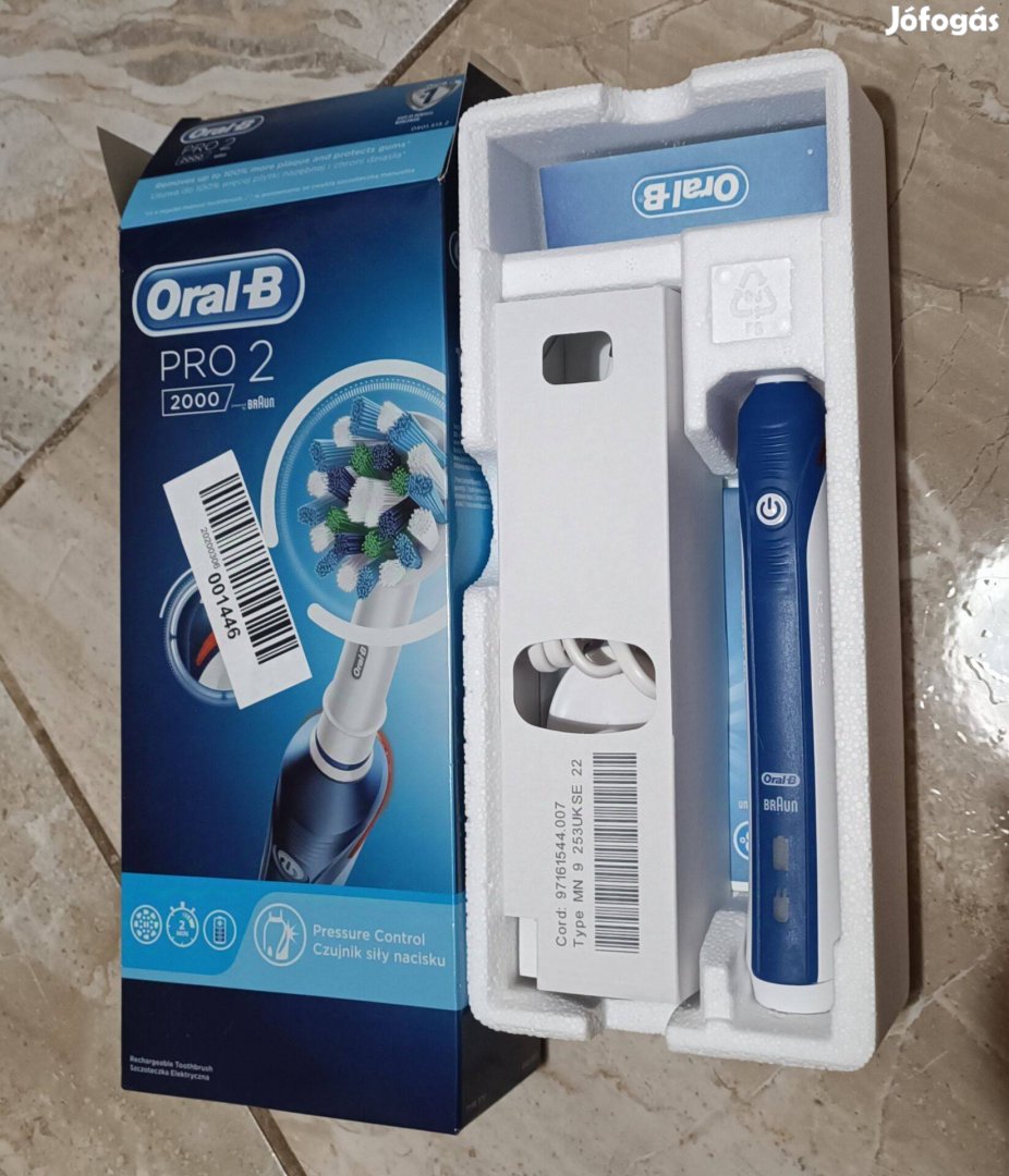 Eladó oral b pro2 2000 elektromos fogkefe