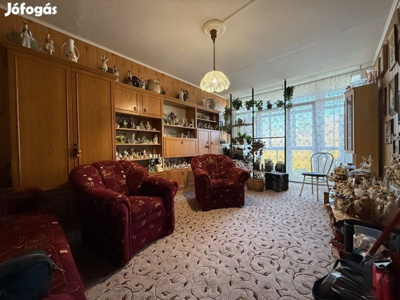 Eladó panellakás Pécs-Egyetemvárosban