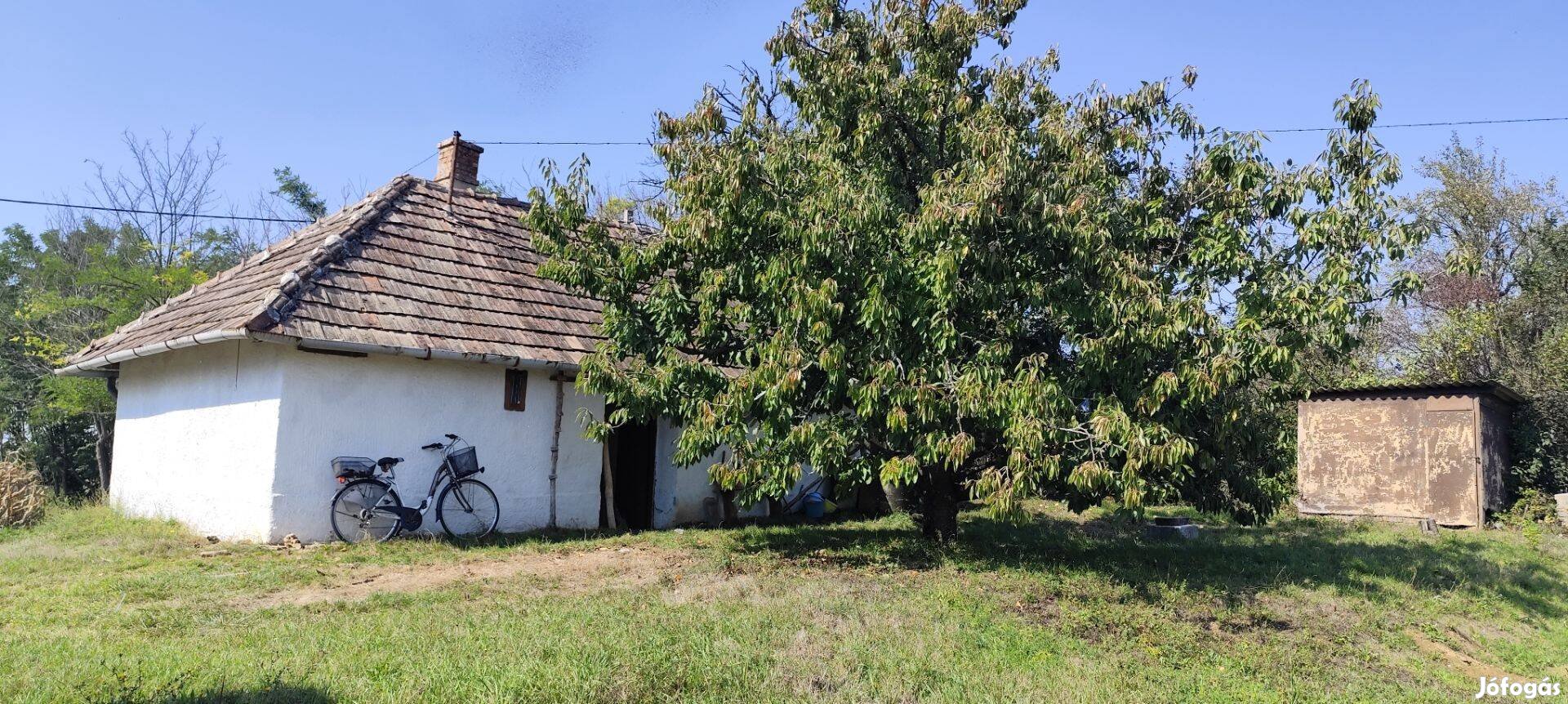 Eladó panorámás pince nyaraló Zalaszentlászlón