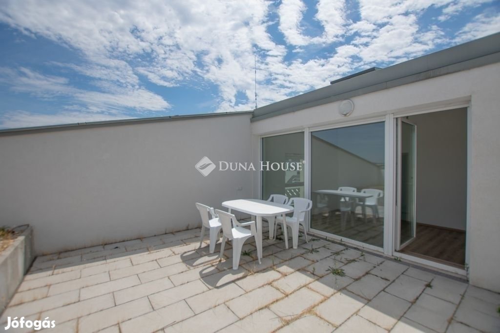 Eladó penthouse, nagy teraszos, panorámás lakás, Budapest 13. ker.