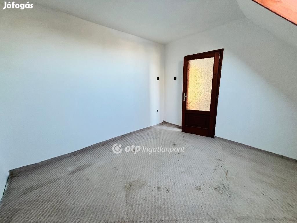 Eladó piac közeli családi ház, Hajdúböszörményben