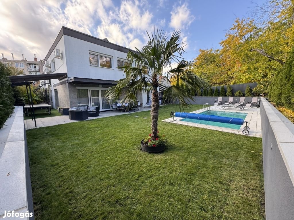 Eladó prémium családi ház XVI. kerület