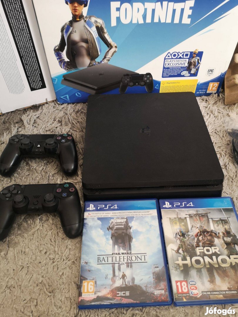 Eladó ps4 slim