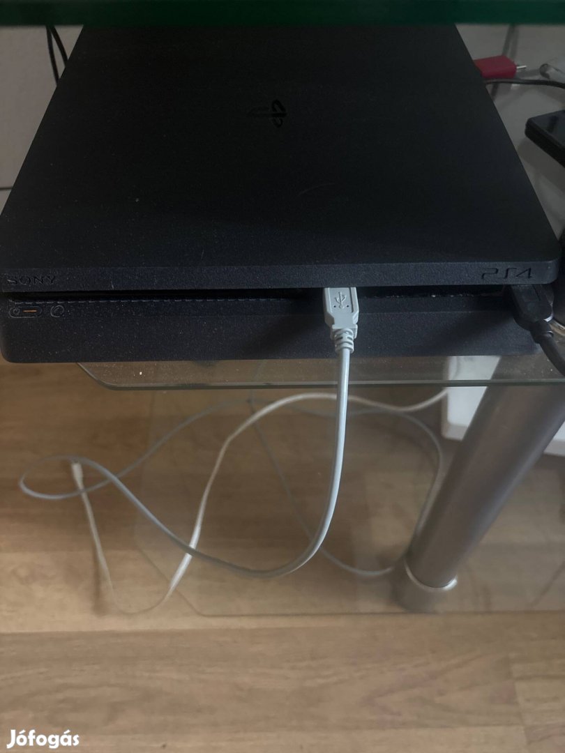 Eladó ps4slim Goldhen 9.00 hibatlan állapot a legjobb játékokkal