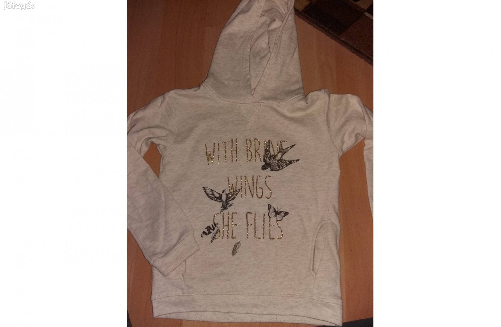 Eladó pulóver 128-as méretben