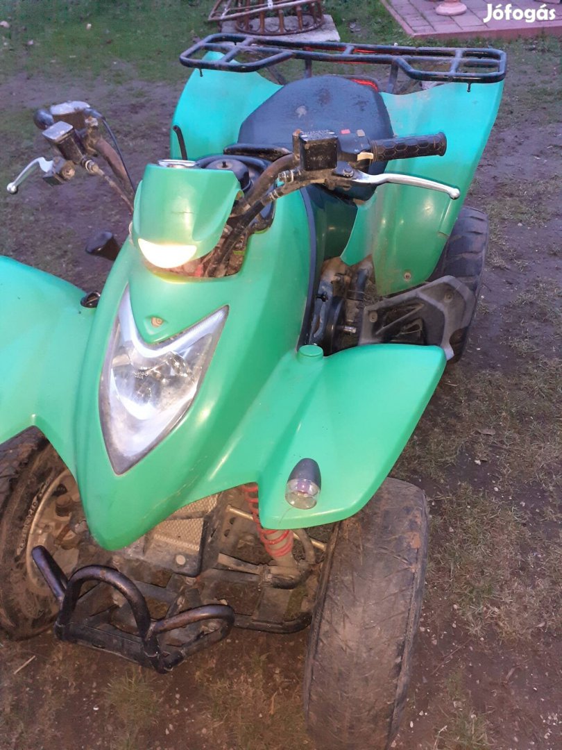 Eladó quad kymco mxu kxr 250 alkatrészek 