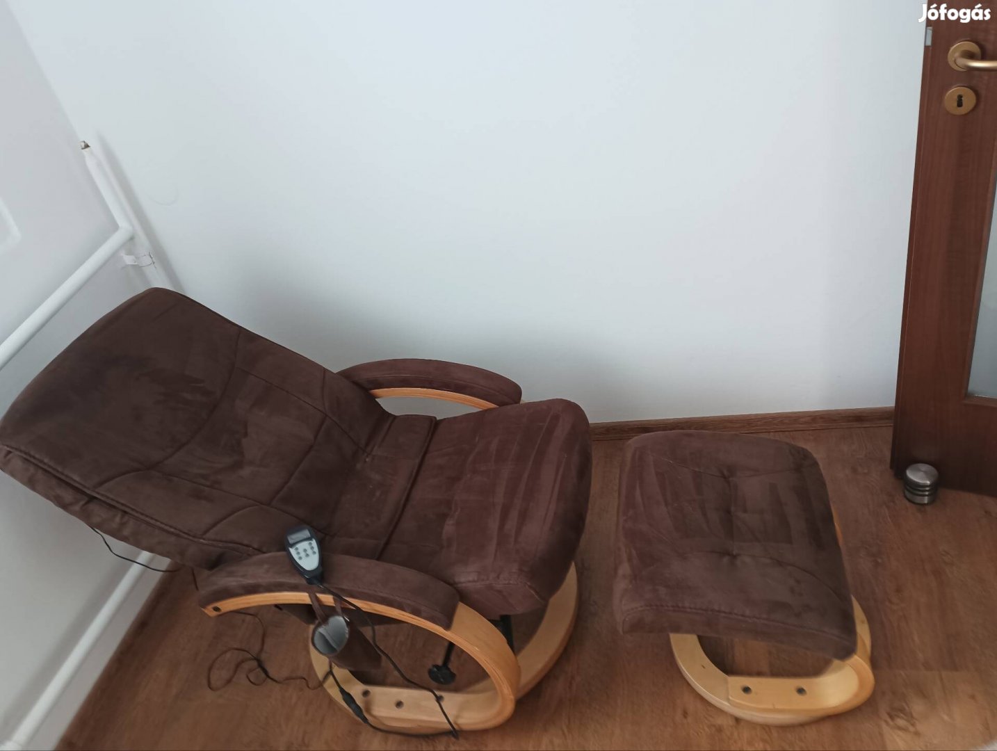 Eladó relaxfotel 
