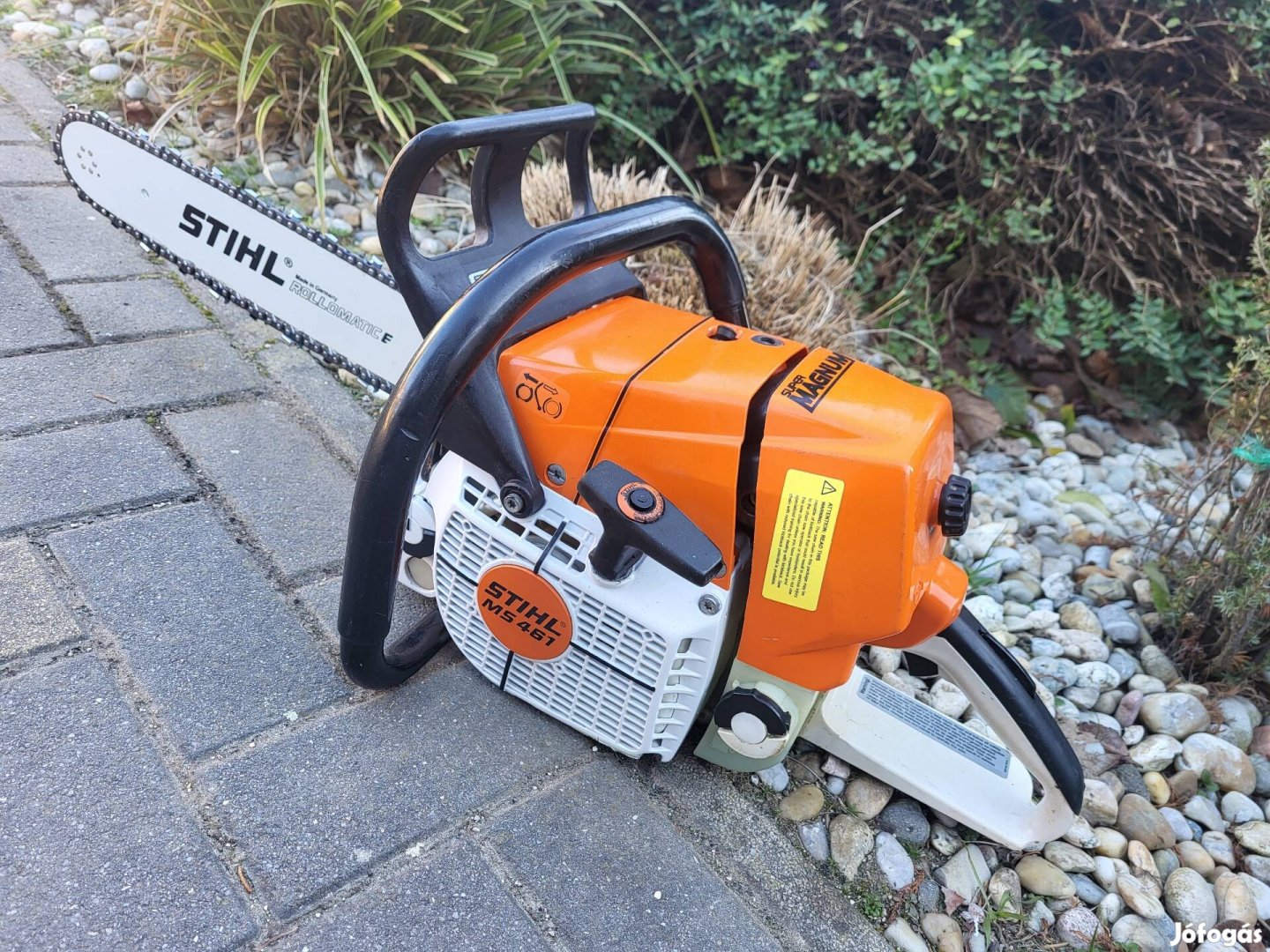 Eladó rendkívül szép,gyári bivaly erős motorral stihl ms 461 fűrész! 