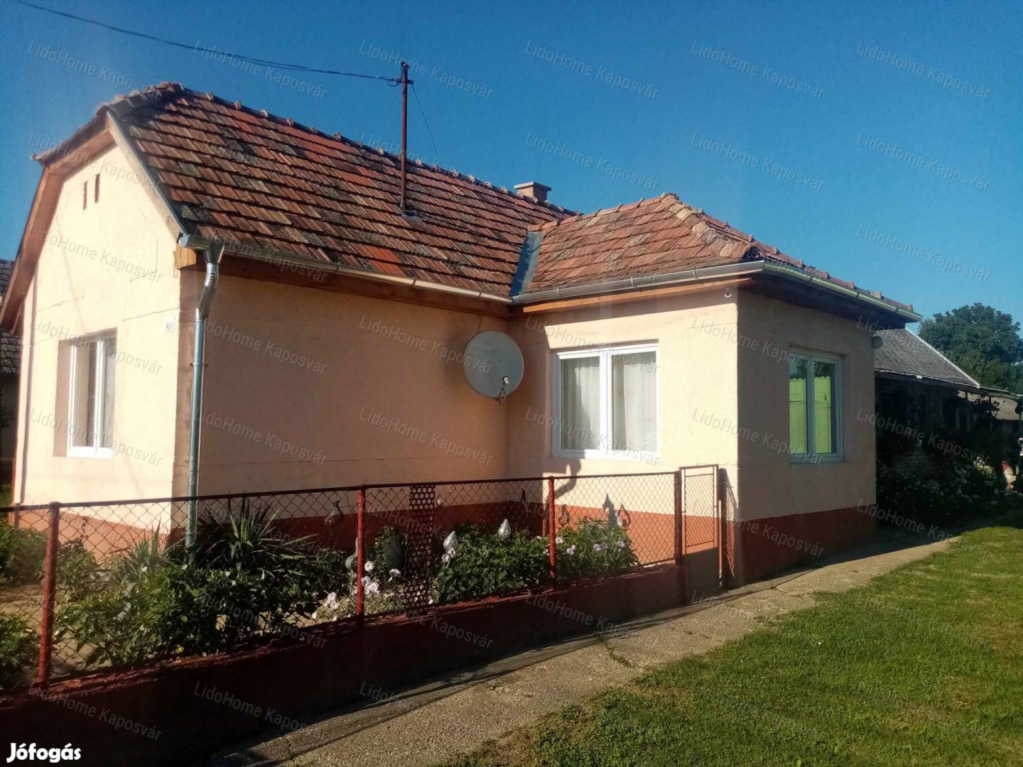 Eladó részben felújított családi ház Pusztakovácsiban!