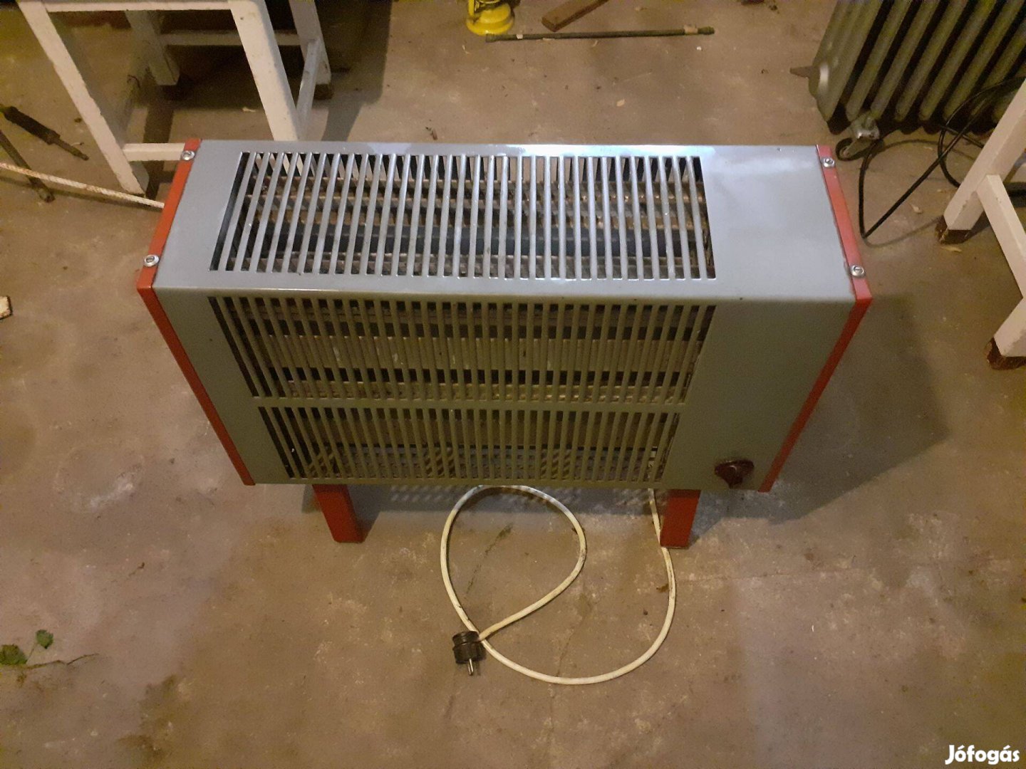 Eladó retró elektromos radiátor / fűtőtest