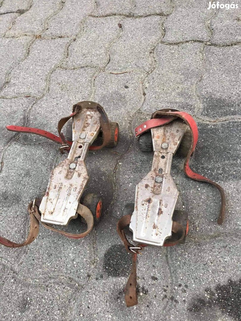 Eladó retro görkorcsolya