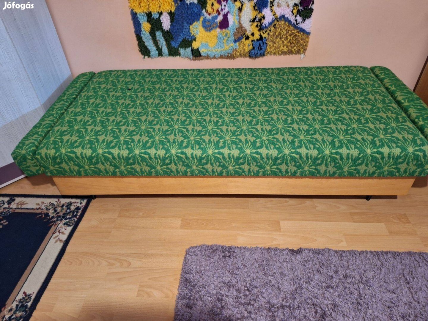 Eladó retro ifjúsági ágy